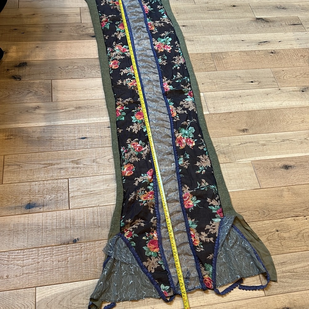 Scarf - Picture 4 of 6
